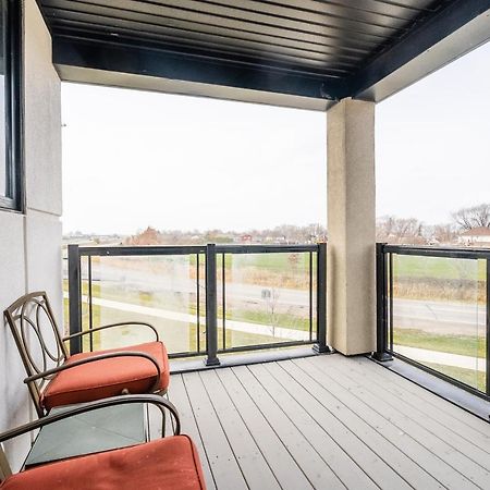 Modern Hamilton Homes Lake Ontario Shore By Globalstay Ngoại thất bức ảnh