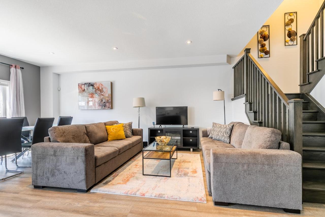 Modern Hamilton Homes Lake Ontario Shore By Globalstay Ngoại thất bức ảnh