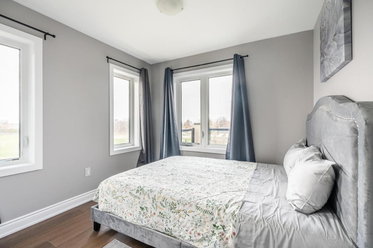 Modern Hamilton Homes Lake Ontario Shore By Globalstay Ngoại thất bức ảnh