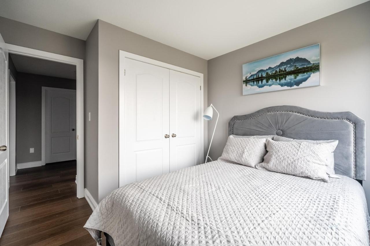 Modern Hamilton Homes Lake Ontario Shore By Globalstay Ngoại thất bức ảnh